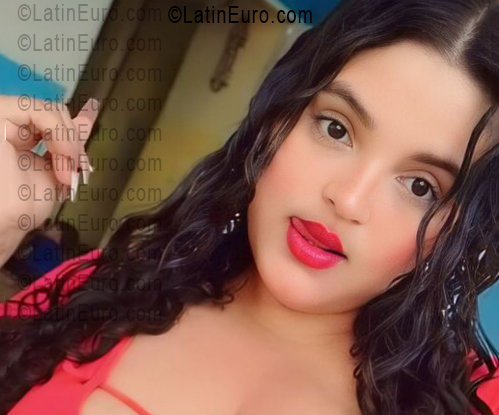 Date this tall Venezuela girl Alejandra from Caracas VE5437