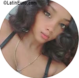 Date this tall Dominican Republic girl Mara from Santo Domingo DO56136