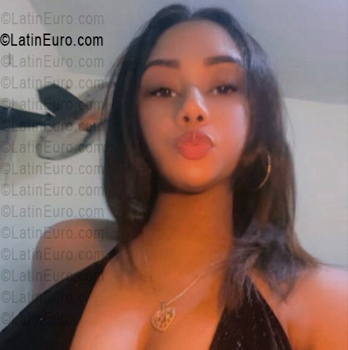Date this sultry Dominican Republic girl Kpook from Santo Domingo DO56137