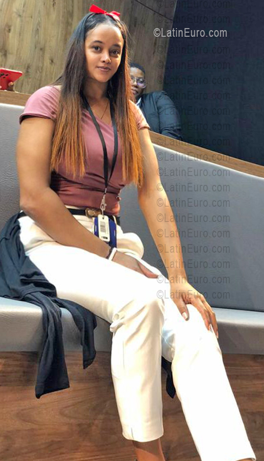 Date this passionate Colombia girl Grace from Cali CO33685