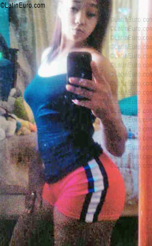 Date this lovely Dominican Republic girl Lina from Valverde DO56248