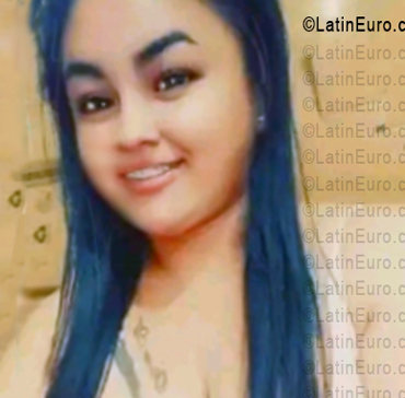 Date this gorgeous Venezuela girl Amy from Valencia VE5622