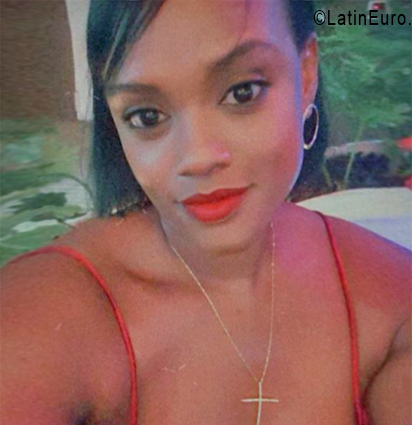 Date this stunning Dominican Republic girl Seline from Santo Domingo DO56706