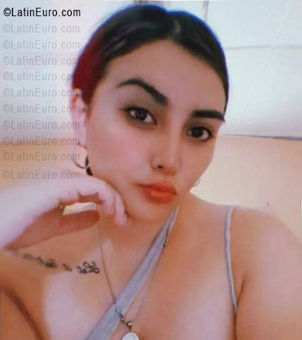 Date this stunning Argentina girl Nina from Buenos Aires AR1012