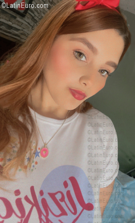 Date this foxy Mexico girl Sofia from Culiacan MX2794