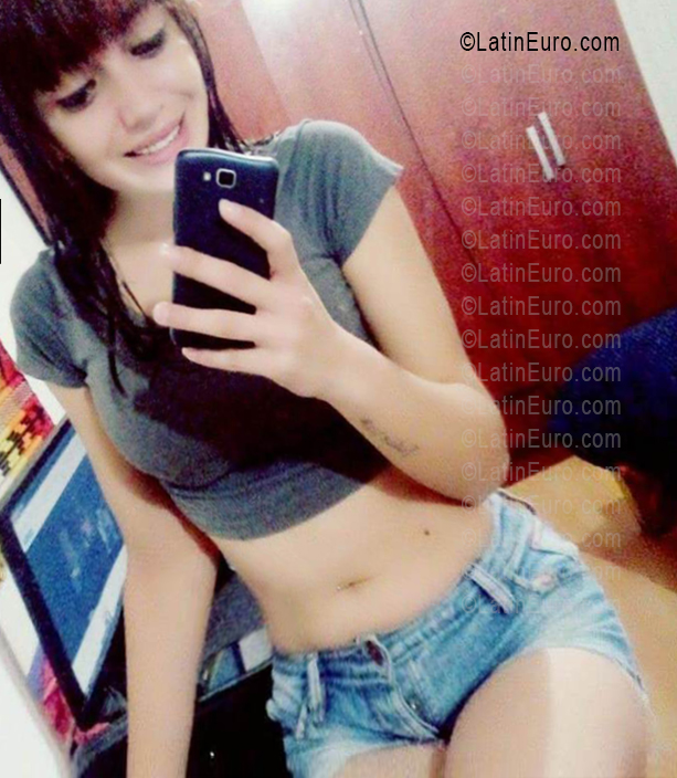 Date this gorgeous Uruguay girl Dahiana from Canelones UY116