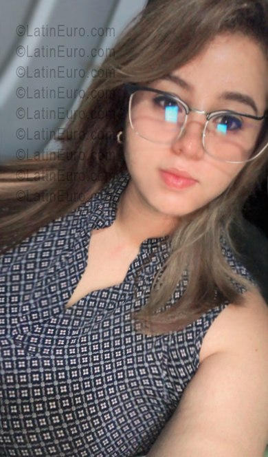 Date this stunning Honduras girl Delmys from Cortes HN3009