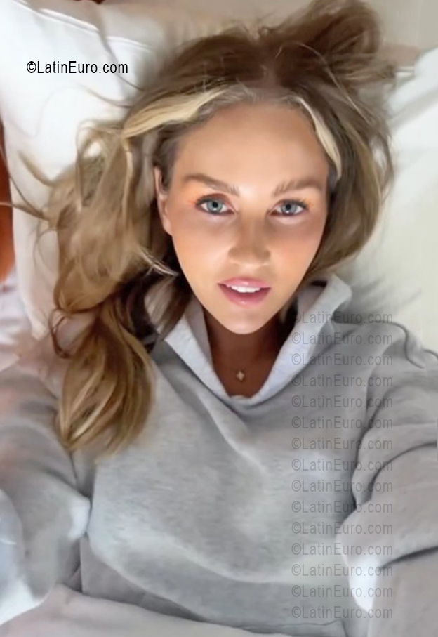 Date this athletic Germany girl Marth from Frankfurt DE580