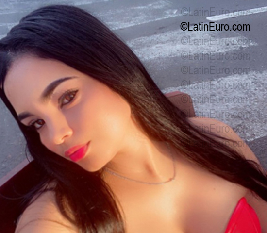 Date this happy Dominican Republic girl Jenn from Santiago DO56738