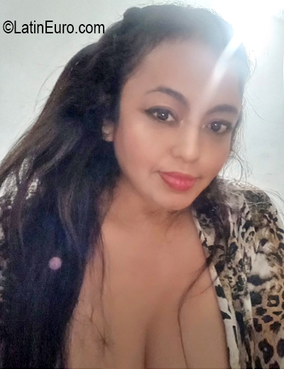 Date this lovely Colombia girl PAOLA from Cúcuta CO33795