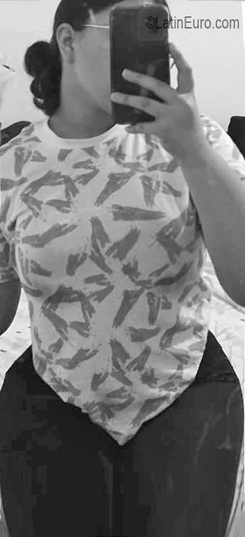 Date this charming Honduras girl Mara from Tegucigalpa HN3017