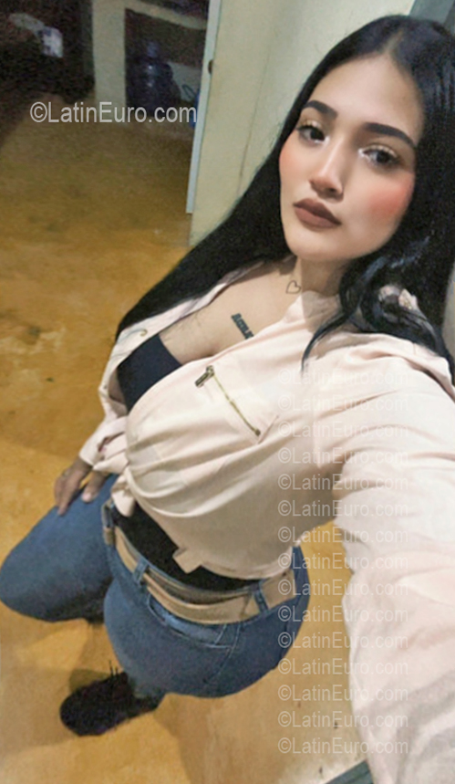 Date this exotic Dominican Republic girl Estrella from Santiago DO56834