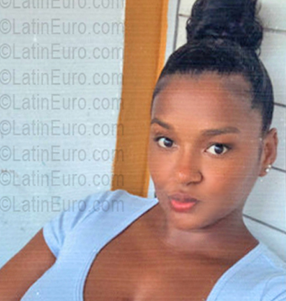 Date this gorgeous Dominican Republic girl Leandri from Santo Domingo DO56837
