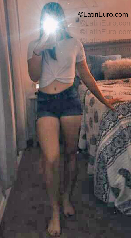 Date this fun Colombia girl Neysi from Medellin CO33860