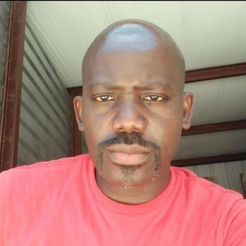 Date this tall Virgin Islands (British) man DonteWilliams from Charlotte Amalie VG29