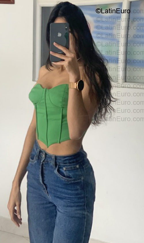 Date this sensual Colombia girl Angie from Ocana CO33866