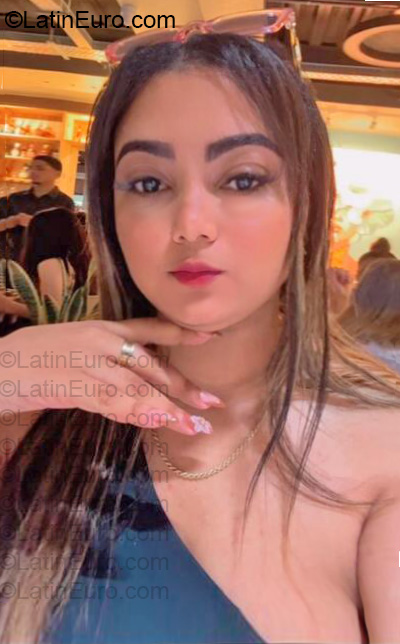 Date this delightful Dominican Republic girl Rossy from Santo Domingo DO57098
