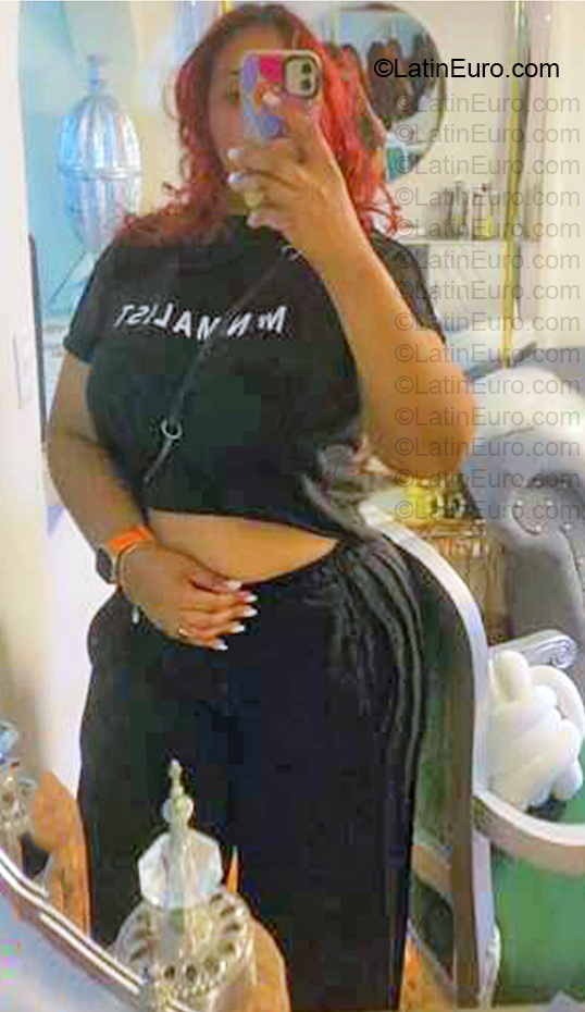 Date this lovely Dominican Republic girl Aidelin from Santo Domingo DO57213