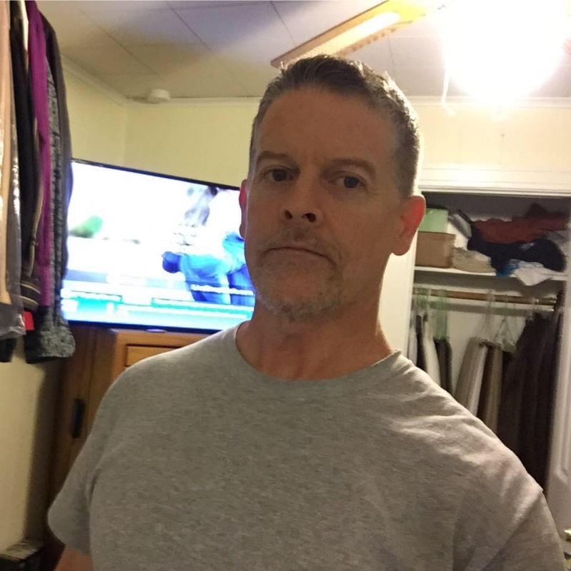 Date this nice looking United States man Daniel from Denton US25792